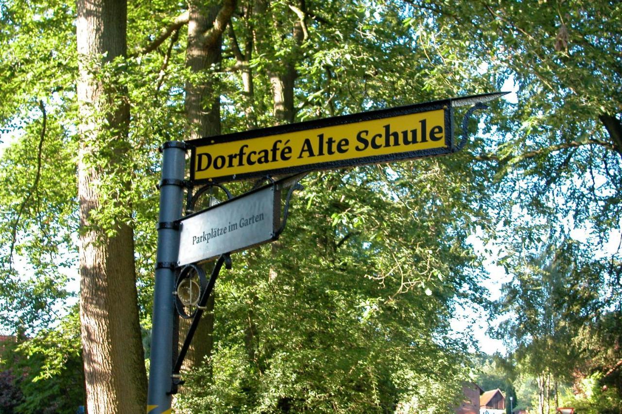 Privatzimmer Alte Schule Suderburg Exteriör bild